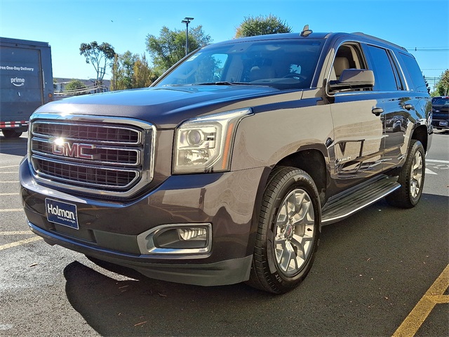 2017 Gmc Yukon SLT photo 4