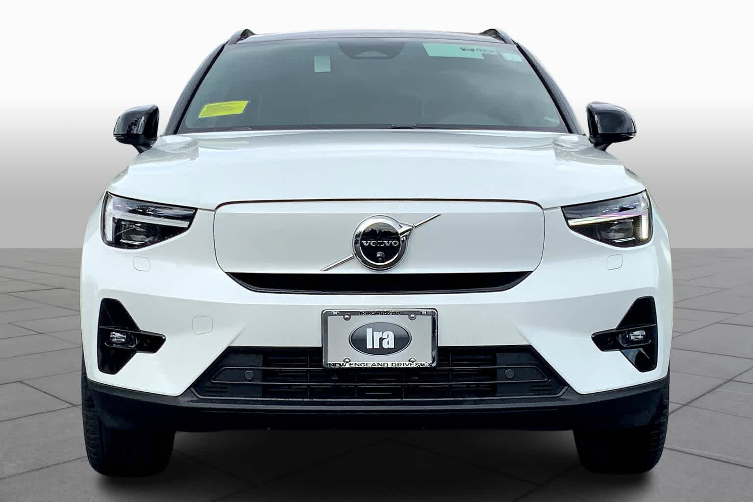 2024 Volvo XC40 Recharge Ultimate photo 2