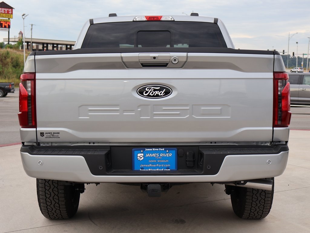 2025 Ford F-150 XLT photo 4