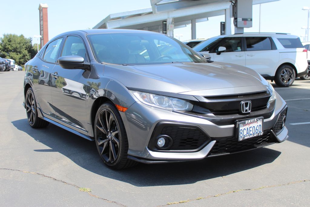 2018 Honda Civic Hatchback Sport photo 3