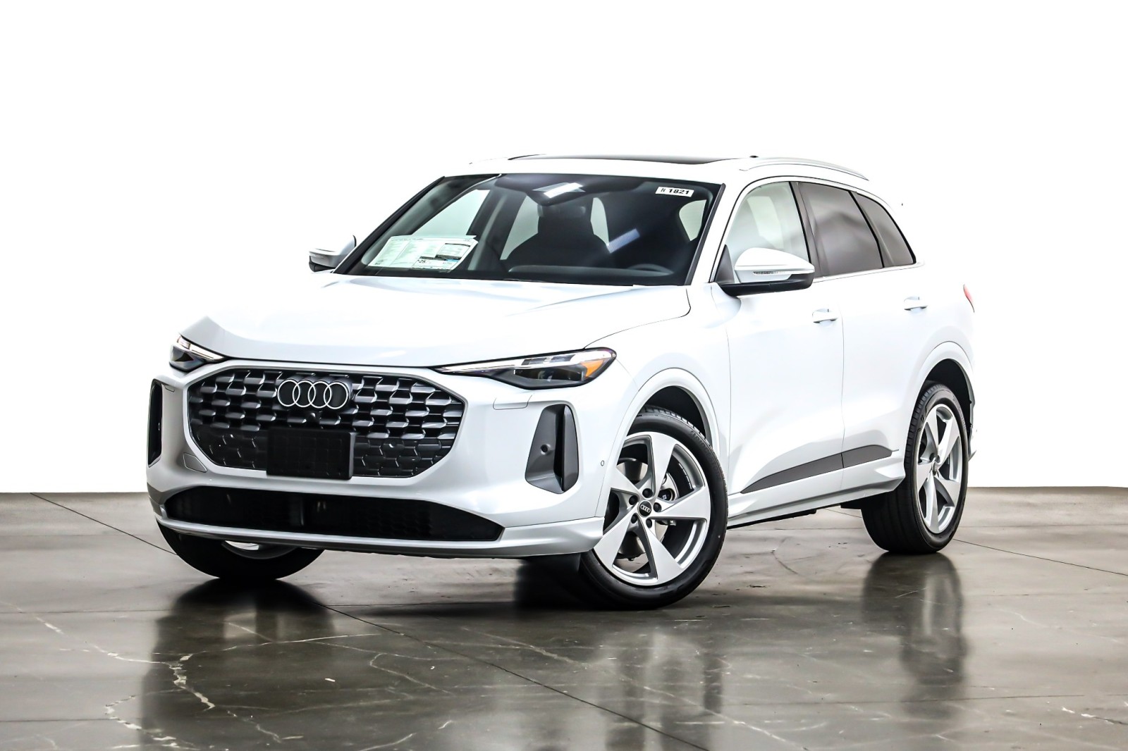 2025 Audi New Q5 Prestige's photo