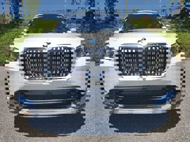 2025 Bmw X1 XDrive28i photo 3