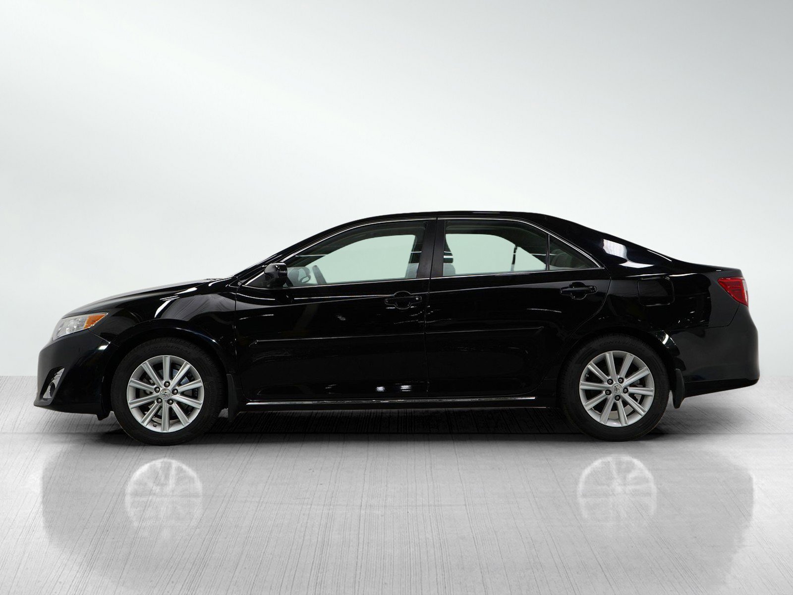 Used 2012 Toyota Camry XLE with VIN 4T4BF1FK7CR268080 for sale in Bloomington, Minnesota