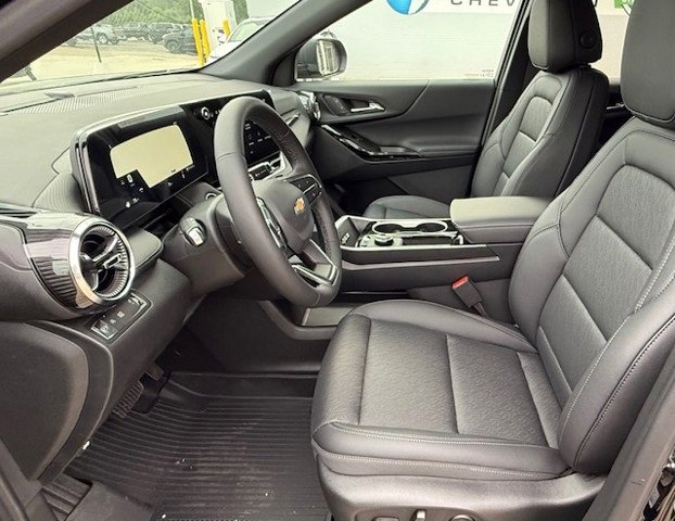 2026 Chevrolet Equinox LT photo 13