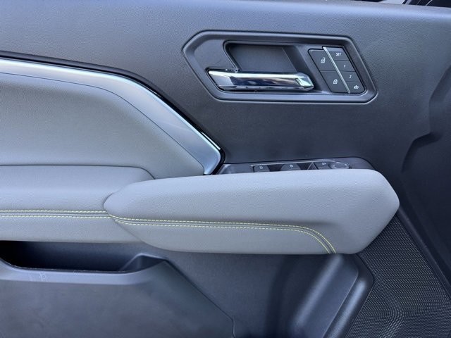 2025 Chevrolet Colorado ZR2 photo 10