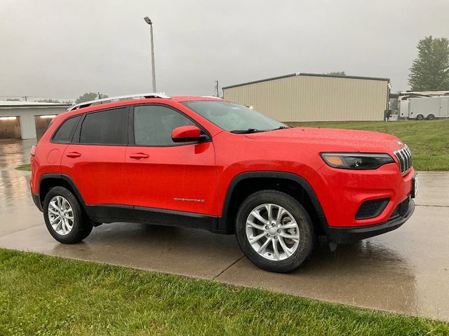 Used 2021 Jeep Cherokee Latitude with VIN 1C4PJMCB8MD132745 for sale in Kansas City