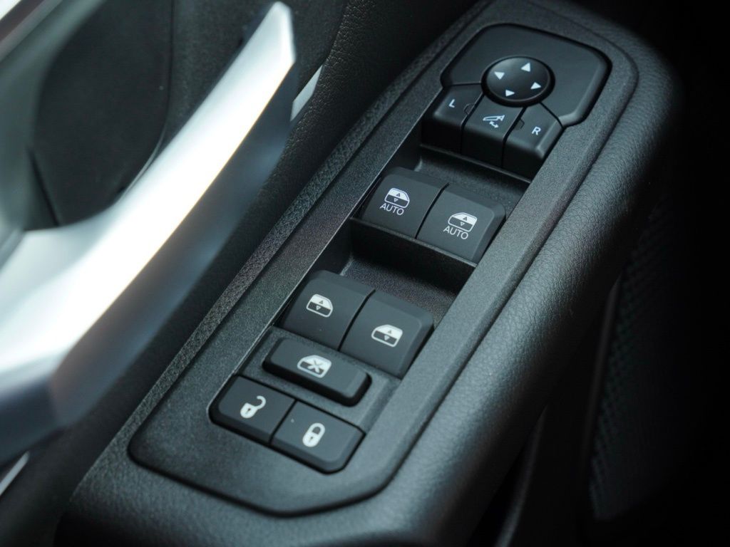 New 2026 Granite Crystal Metallic Clear-Coat Exterior Paint RAM Big Horn Night Edition image 13