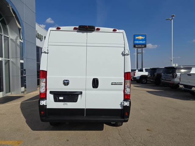 2025 Ram ProMaster 2500 photo 4