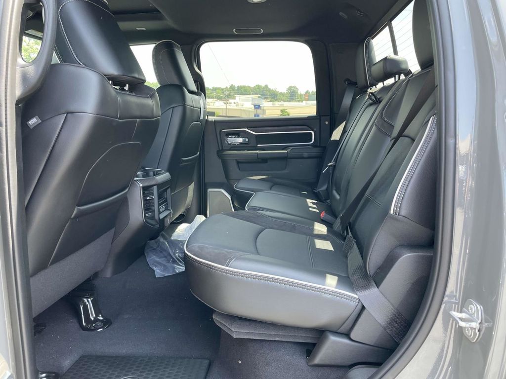 2025 Ram 2500 Laramie photo 15