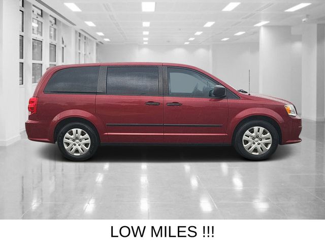 2016 Dodge Grand Caravan SE photo 2
