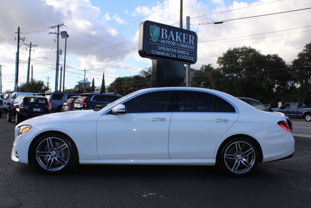 2017 Mercedes Benz E 300 4MATIC Sedan photo 9