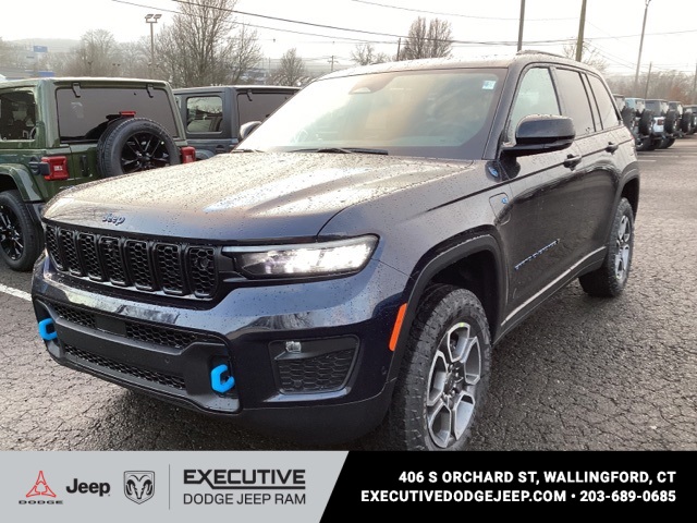 2024 Jeep Grand Cherokee Trailhawk 4xe's photo