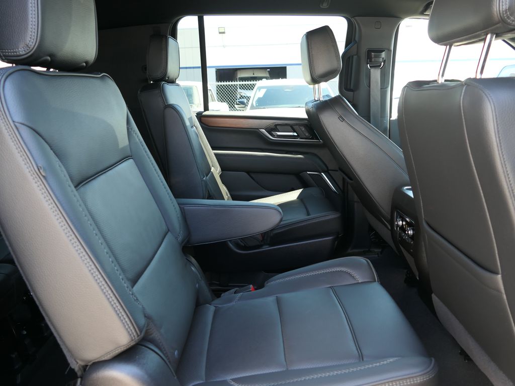 2025 Gmc Yukon XL Denali photo 18