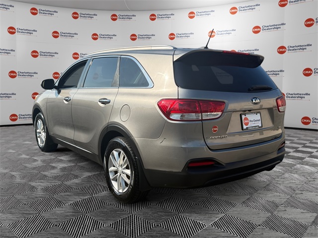 2017 Kia Sorento LX photo 3