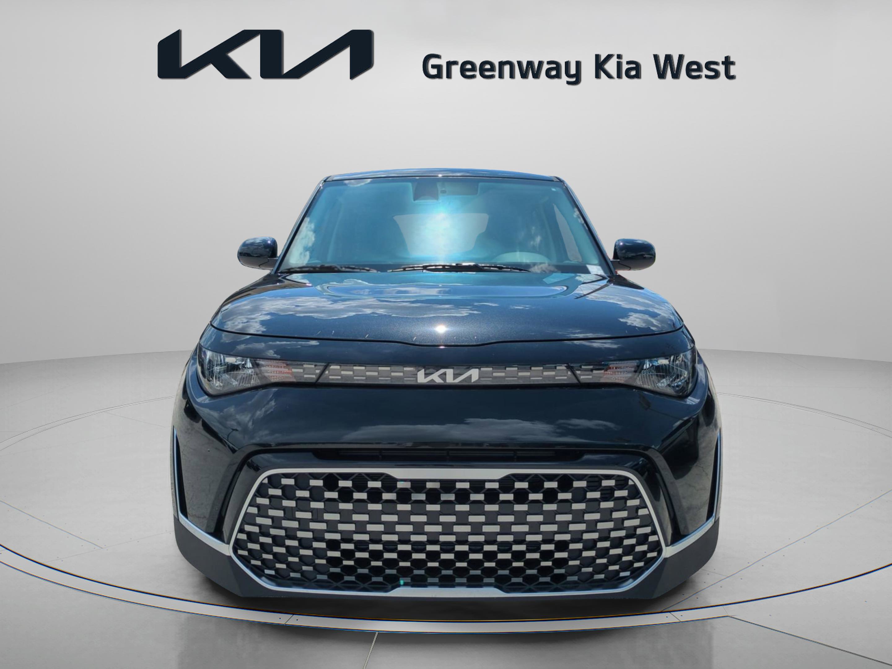 2025 Kia Soul EX photo 3