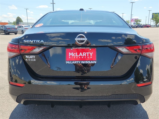 2025 Nissan Sentra SV photo 4