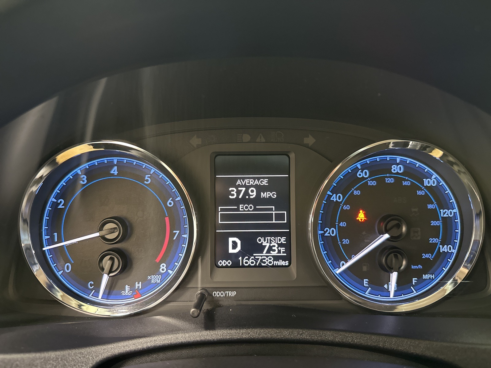 2017 Toyota Corolla LE photo 4