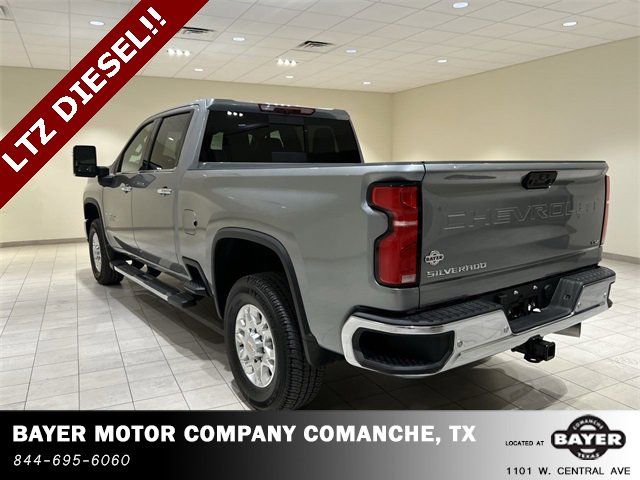 2025 Chevrolet Silverado 2500HD LTZ photo 2