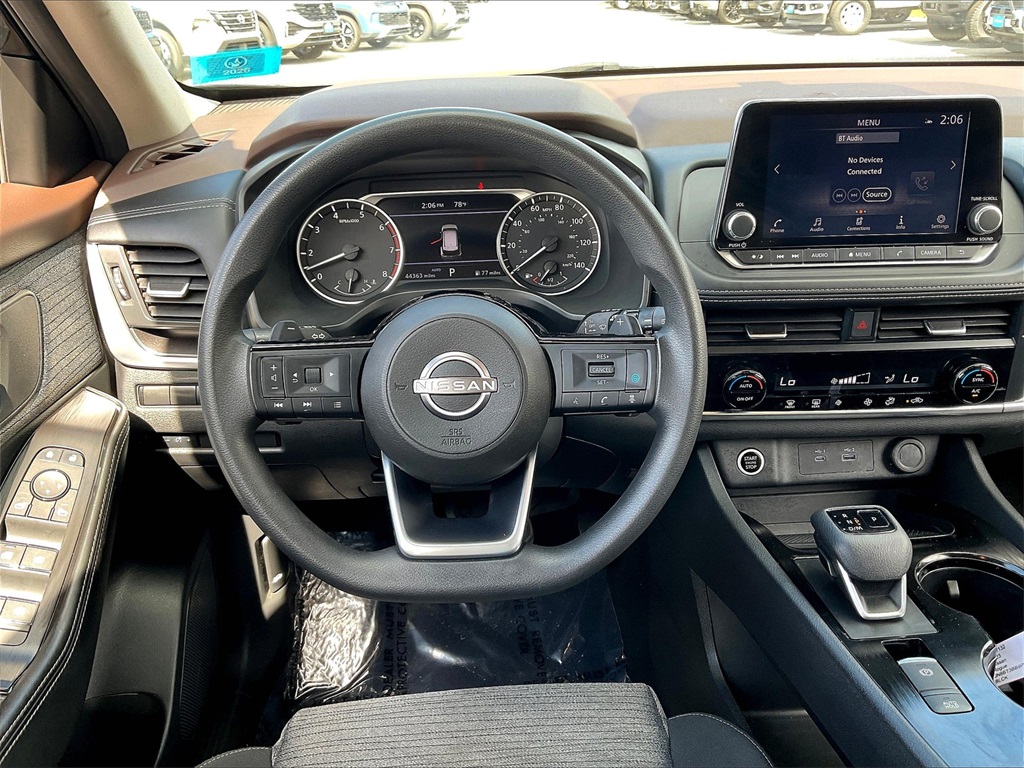 2023 Nissan Rogue SV photo 16