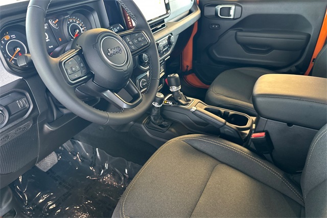 2025 Jeep Wrangler Sport S photo 9
