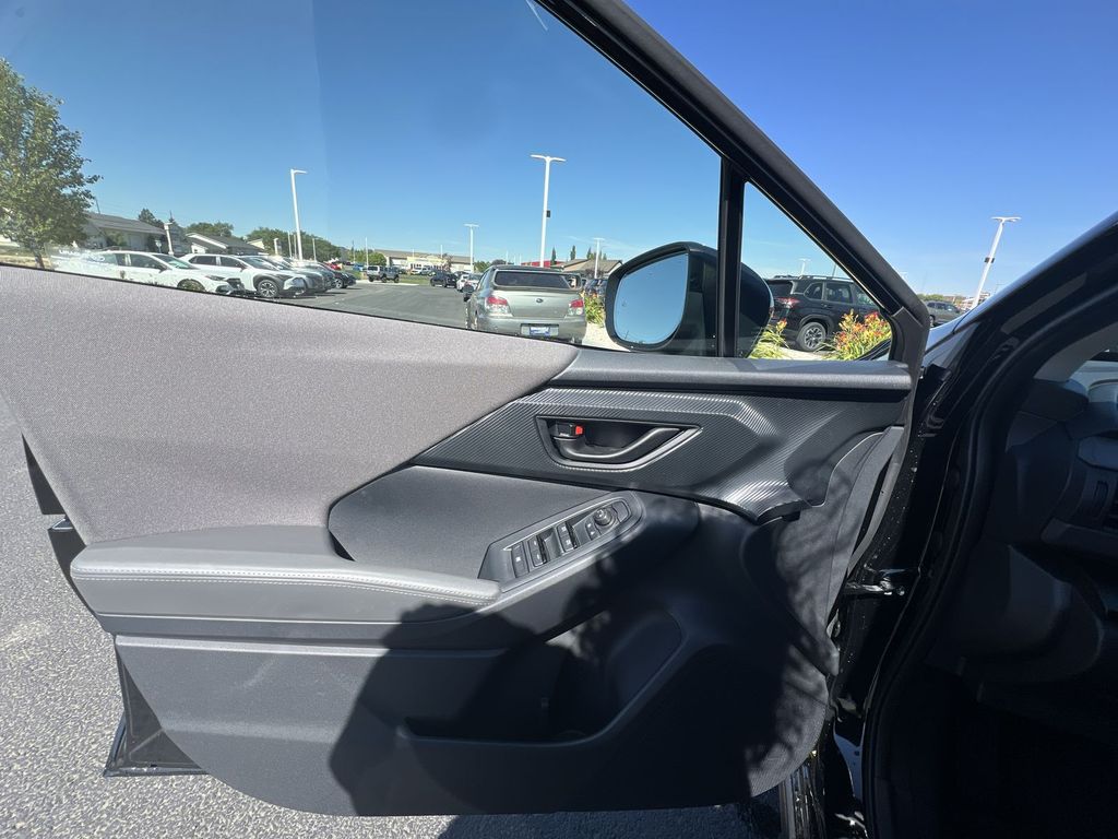 2025 Subaru Crosstrek Premium photo 18