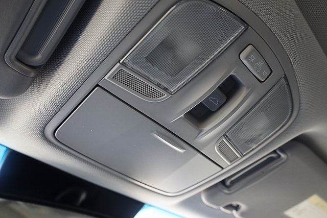 2018 Hyundai Elantra GT Base photo 16