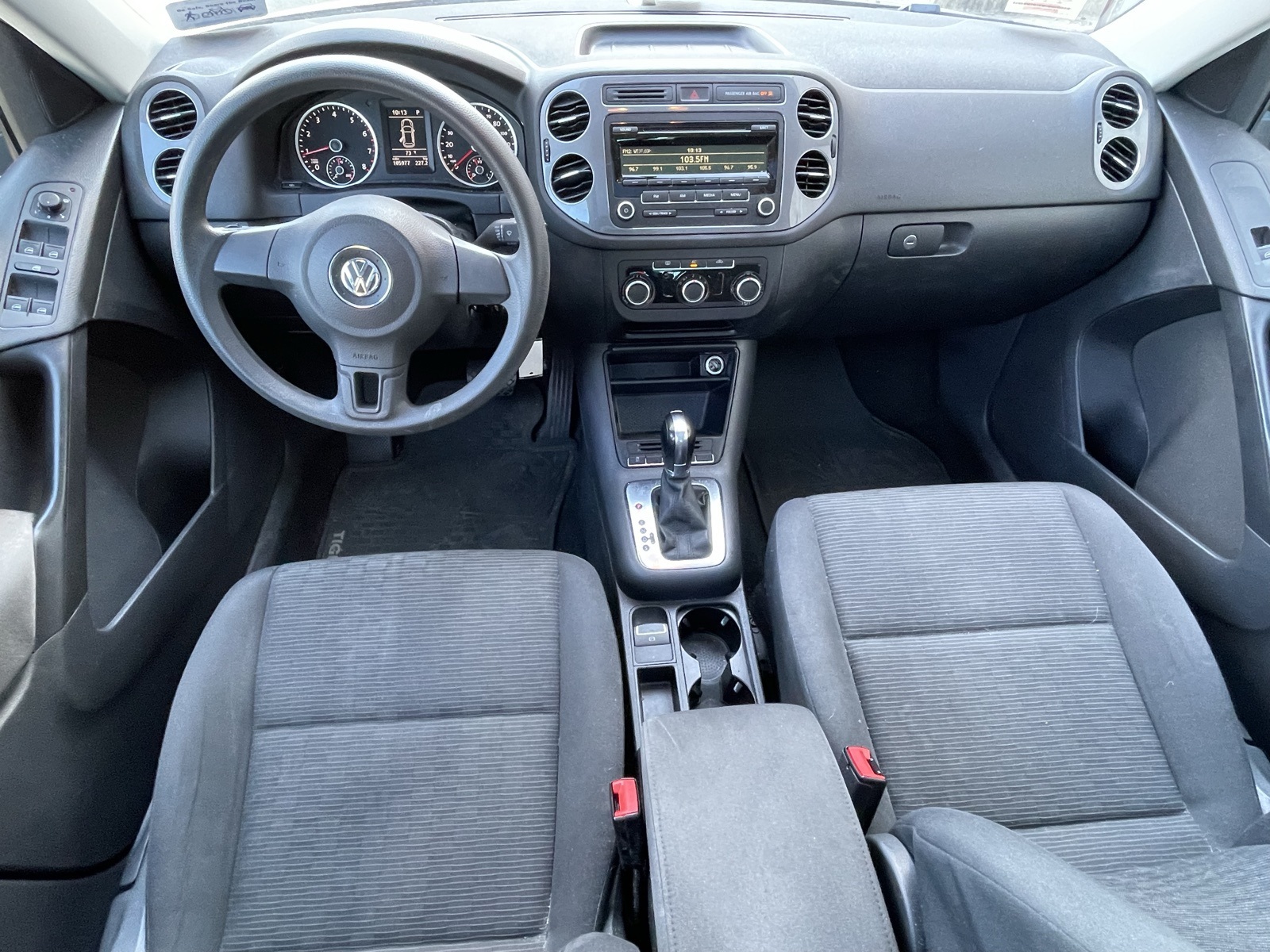 2012 Volkswagen Tiguan S photo 27