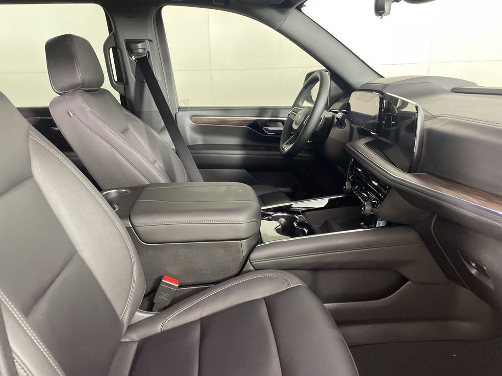2025 Chevrolet Tahoe Z71 photo 14