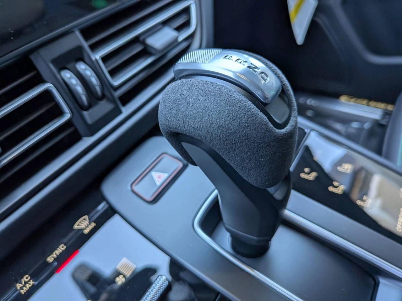 2026 Porsche Macan GTS photo 19