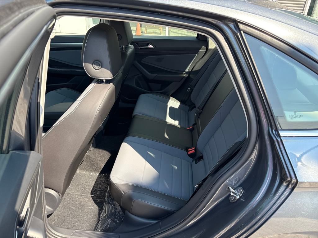 2025 Volkswagen Jetta 1.5T SE photo 22