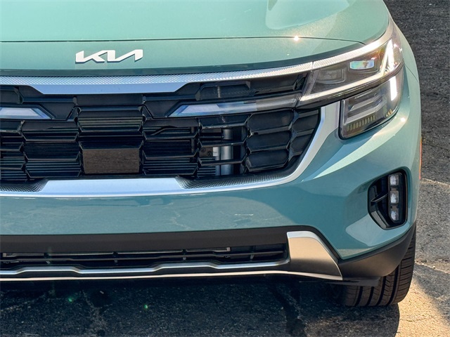 2026 Kia Seltos SX photo 9