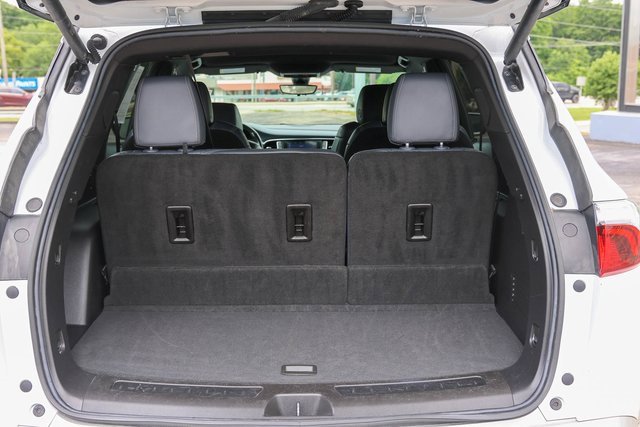 Used 2024 Summit White Buick Premium image 9