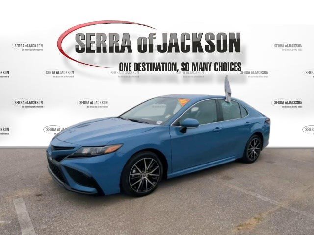 2023 Toyota Camry SE photo 4