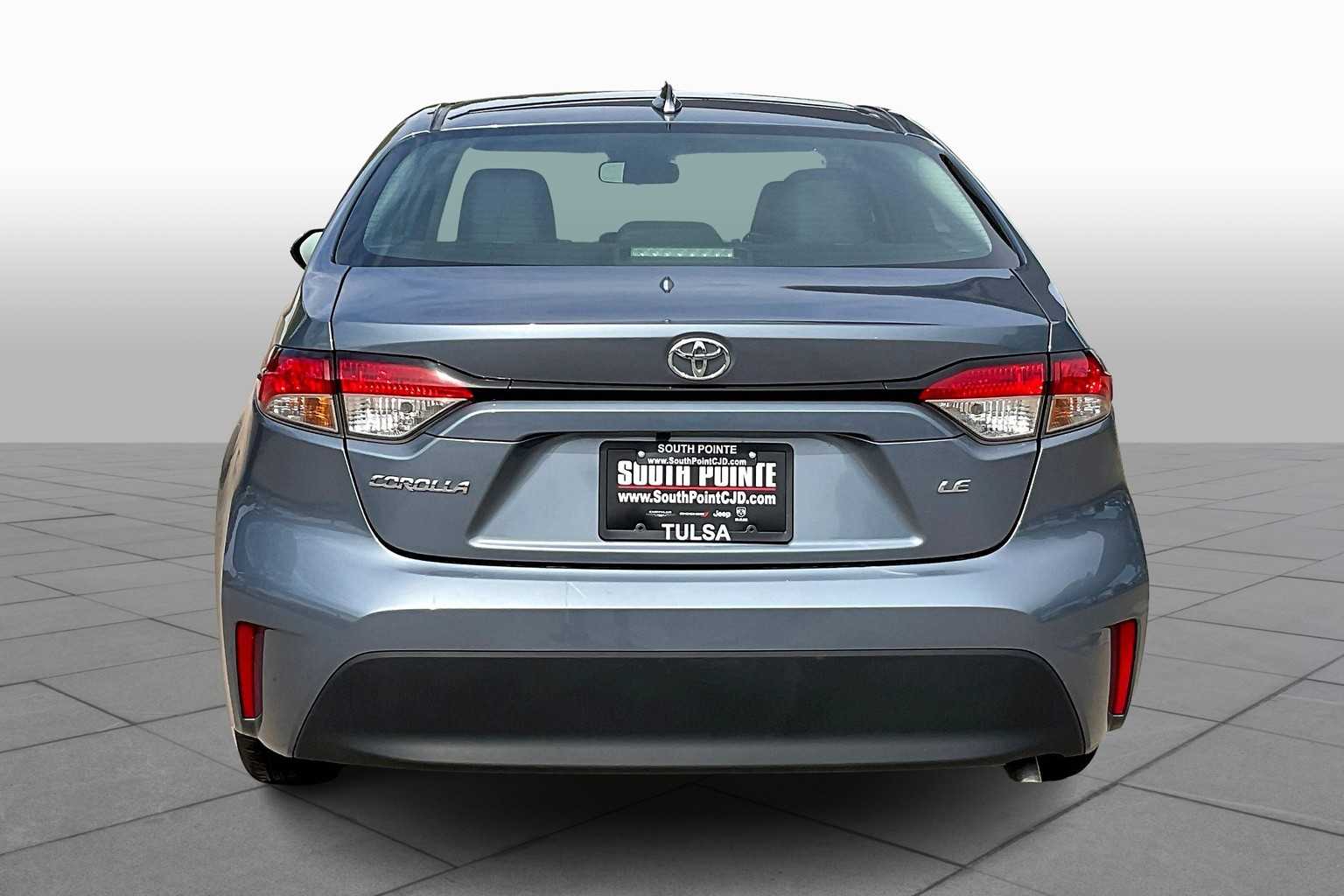 2024 Toyota Corolla LE photo 4