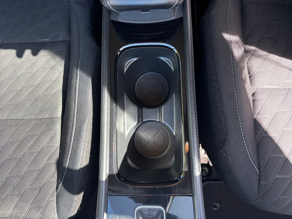 2024 Nissan Kicks SV photo 20