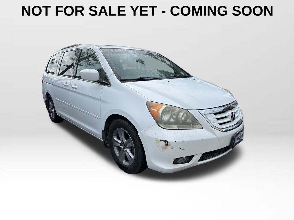 2010 Honda Odyssey Touring's photo