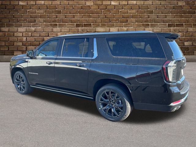 2026 Chevrolet Suburban High Country photo 3