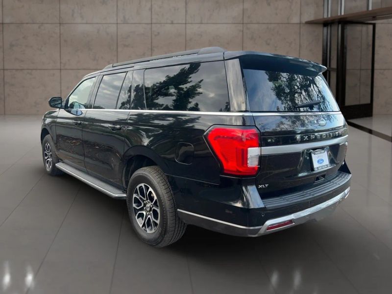 2022 Ford Expedition MAX XLT photo 3