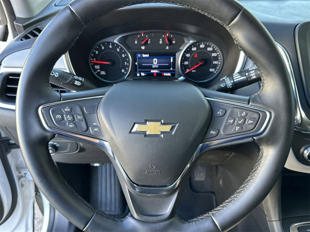 2024 Chevrolet Equinox LT photo 2