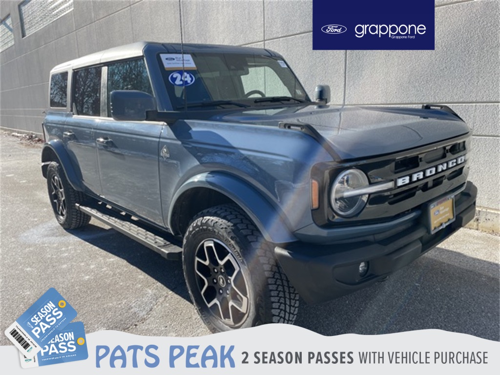 2024 Ford Bronco 4-Door Outer Banks's photo