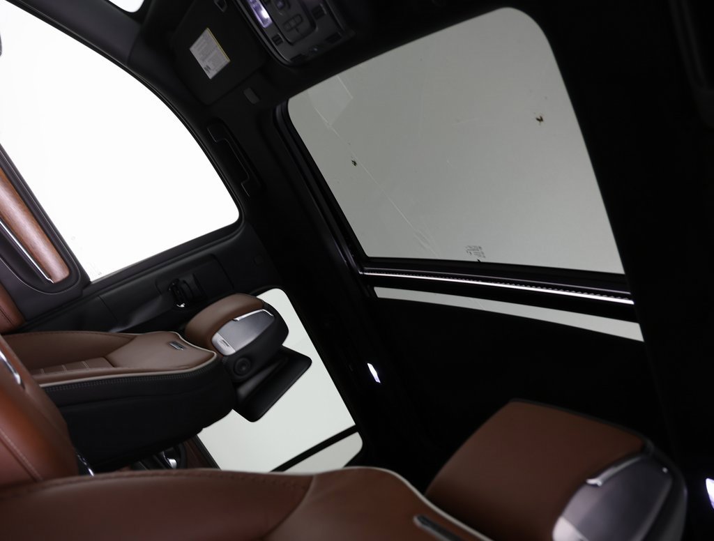 2024 Gmc Yukon Denali Ultimate photo 2