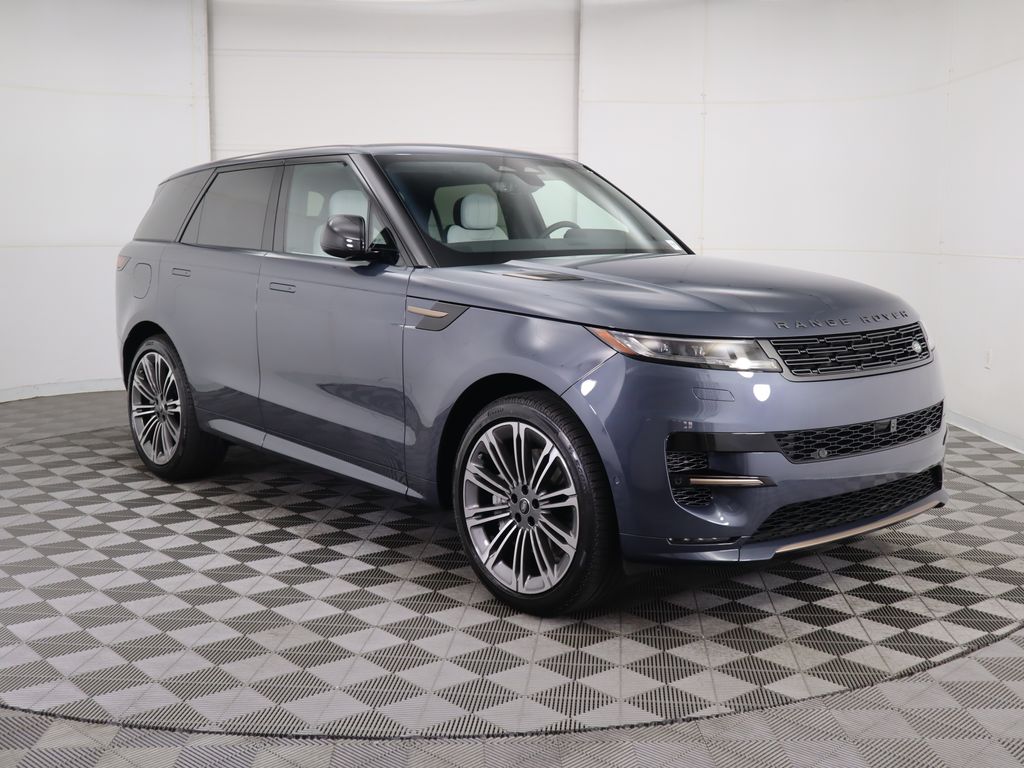 2025 Land Rover Range Rover Sport SE photo 3