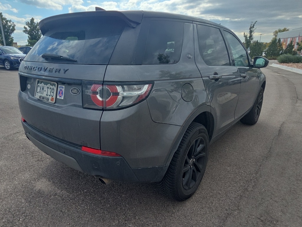 2018 Land Rover Discovery Sport SE photo 2