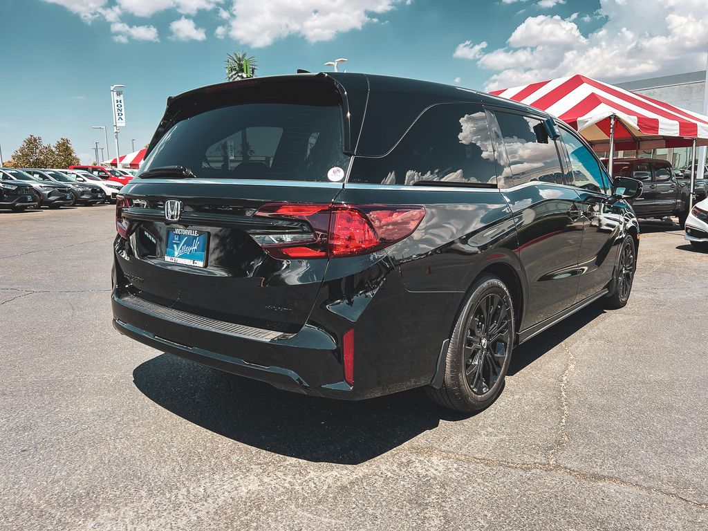 2026 Honda Odyssey photo 5