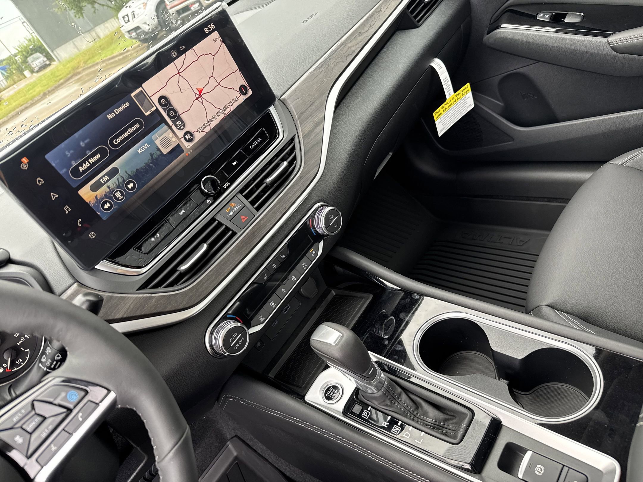 2025 Nissan Altima SL photo 24