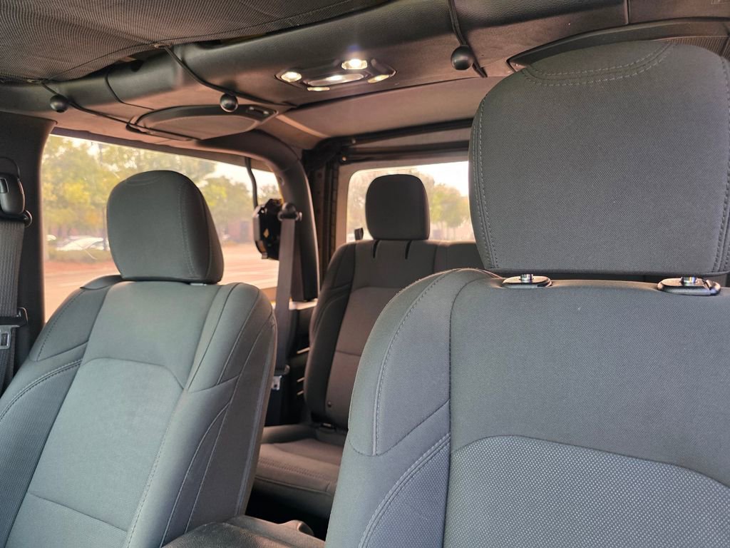 2021 Jeep Wrangler Sport S photo 10