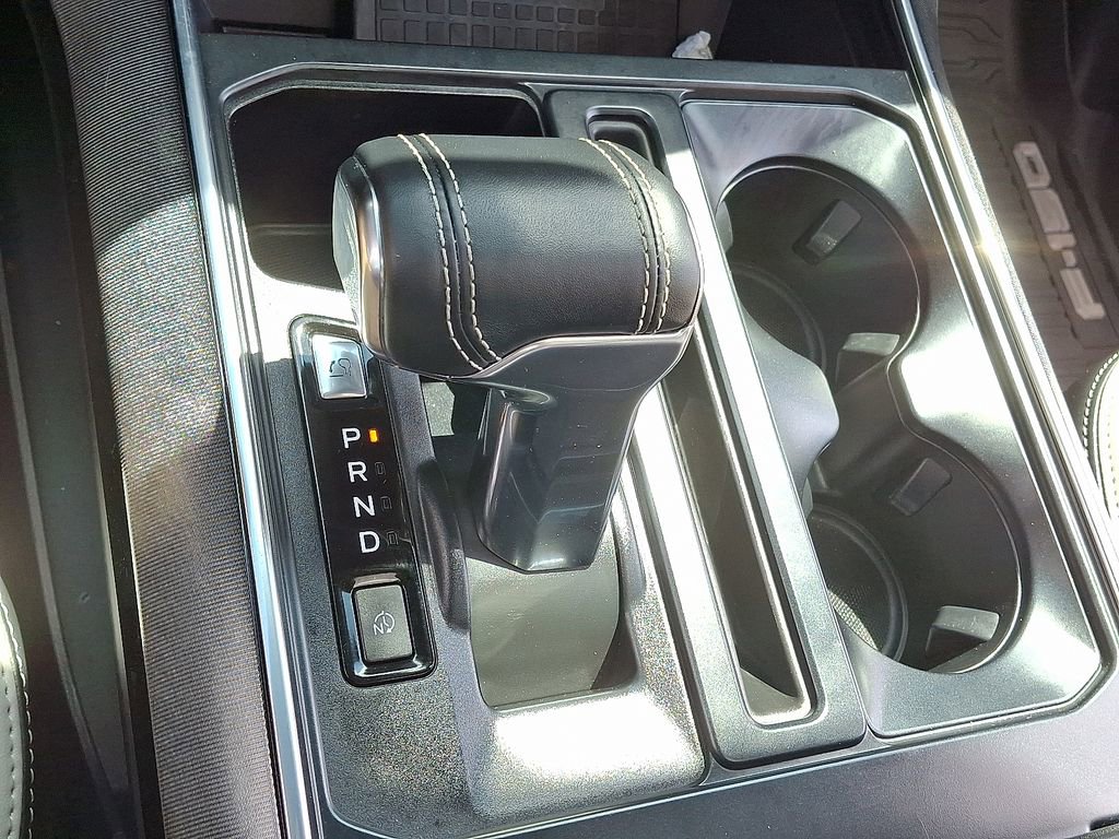 2022 Ford F-150 Lightning Platinum photo 15