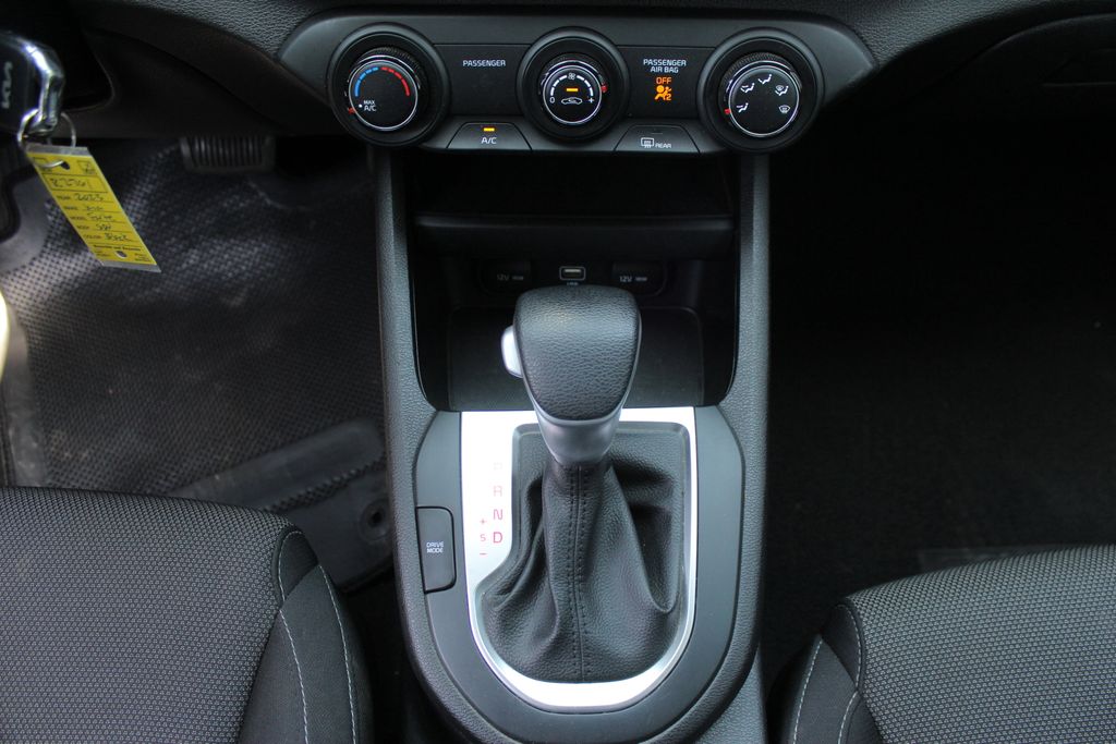 2023 Kia Forte LXS photo 15