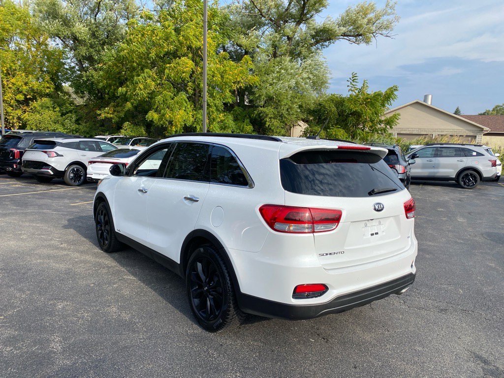2019 Kia Sorento S photo 4