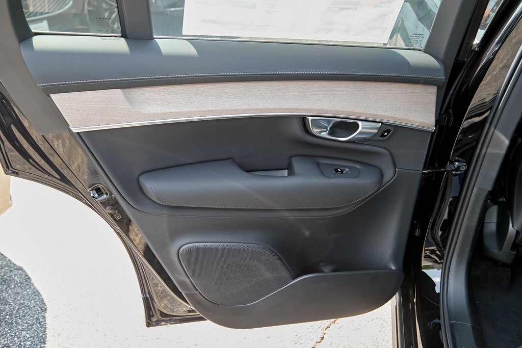2026 VOLVO XC90 - Image 14